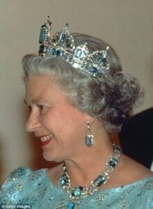 Queen aquamarine