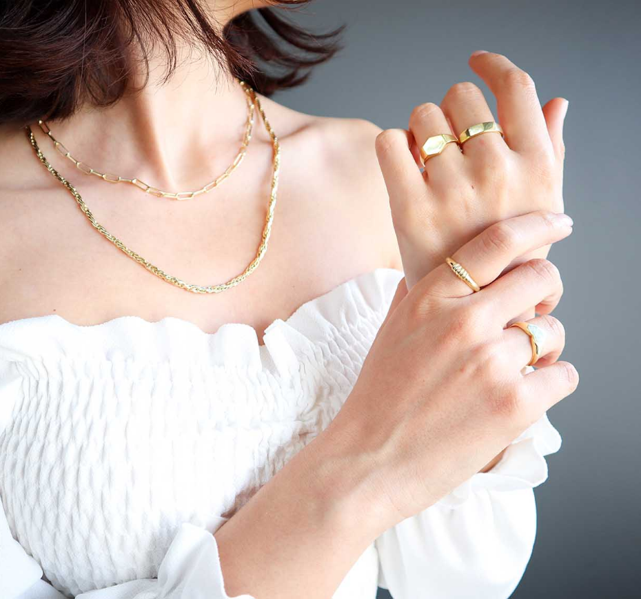 Jewellery Insurance 2 Centrestone Jewellery Insurance provides a specifically tailored insurance policy to give maximum protection for your jewellery.